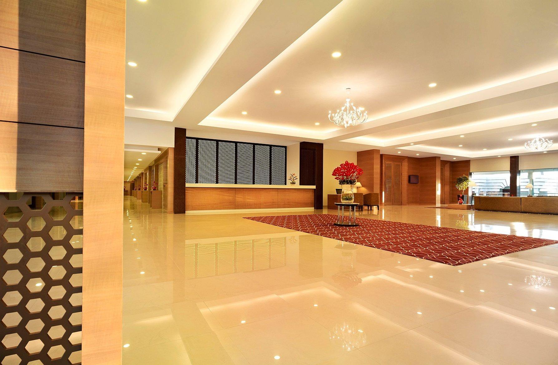 Hotel Naveen Lakeside Хубли Экстерьер фото